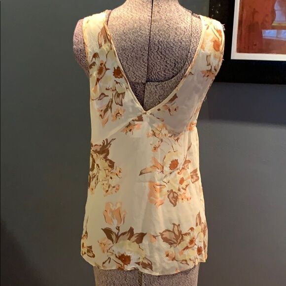 Banana Republic sheer floral silk sequined top, 4 - Picture 4 of 6